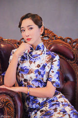 组图：《勇敢的心》曝杜若溪温婉旗袍剧照