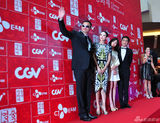 组图：宗师重聚电影节 章子怡宋慧乔围剿梁朝伟