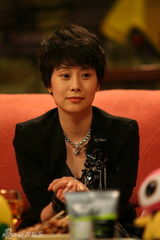 高清图：海清高峰做客黄加李泡畅聊世界杯