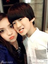 组图：孙茜晒与天天吐舌卖萌合照 急切想生孩