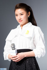 独家高清：河智苑出席活动 黑白搭配显优雅气质