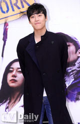 组图：《城市的法则》白珍熙郑京浩挑战综艺