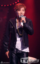 组图：防弹少年团开发布会 展现男性魅力