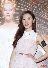 组图：罗霖为爱儿努力工作吸金 蒋怡将为女庆生