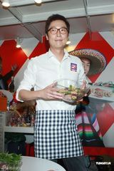 组图：马浚伟自曝是煮夫 期望与前女友复合