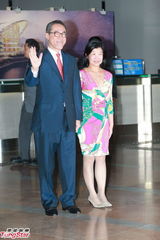 组图：晶刚香港婚宴 香港前政务司司长唐英年出席