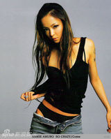 策划:逆生长典范！37岁安室奈美惠仍似17岁少女