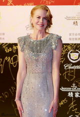 组图：上影节开幕红毯精选 林志玲深V妮可飞吻