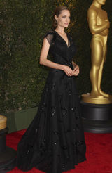 组图：性感满载 安吉丽娜-朱莉美艳照颠倒众生