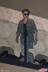 组图：林大晋首场个唱开启 罗志祥监场压阵