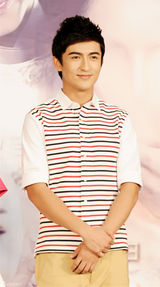 组图：金世佳人贱合一 罗晋戏里戏外恋情受关注