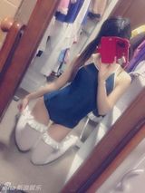 组图：日本少女自拍大赛 坦胸秀腿造型火辣