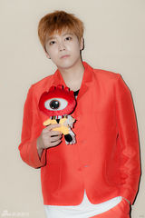 组图：对话FTIsland李洪基 想与五月天合作