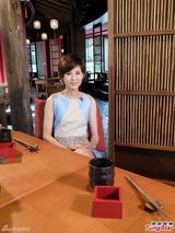 组图：李若彤感情受挫后留阴影 不想开始新感情