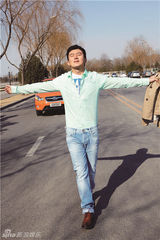 组图：郭家铭阳光暖男写真潇洒魅力