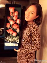 组图：哈文李咏庆女儿12岁生日 晒其温馨成长照