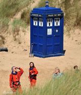 组图：《神秘博士》热拍 第12任博士宇航服现身