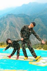 组图：爸爸开启丛林大冒险 金曲歌王曹格落泪