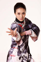 组图：功夫女孩王滢写真秀太极英姿飒爽