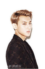 组图：韩团EXO全员正装写真 展英姿帅男魅力