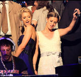 幻灯：希尔顿戛纳狂欢 玩过火失守露底