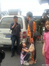 组图：韩版《爸爸》中国行 上海香港两地遭围观