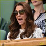 组图：威廉王子看温网秃头明显 凯特表情超夸张