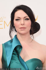 组图：汤姆克鲁斯绯闻女友拉-普莱潘斜肩裙亮相