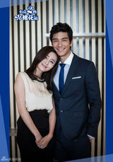 组图：《桃花运》热拍 众多帅男的犯二桃花运