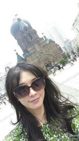 组图：林志玲哈尔滨半日游 碎花短裙长腿吸睛