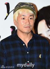 组图：《是爱情》赵寅成戴李光洙面具搞笑登场