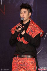 组图：潘玮柏自创激速舞 模仿打呼不怕金钟魔咒