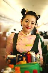 组图：进击的二次元！国内首个cos动漫航班开飞