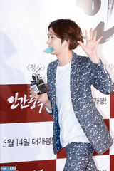 独家高清：金泰熙权相佑大咖齐捧场宋承宪新片