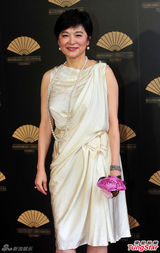 组图：林青霞出席酒店开幕活动 优雅现身现场