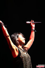 组图：林忆莲开唱新歌发布 男友恭硕良缺席