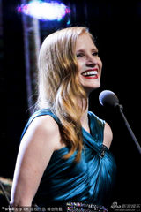 组图：马素米与查斯坦为《信赖》颁最佳编剧