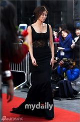 组图：李敏镐朴有天助阵SBS颁奖 《绅士》大赢