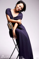 幻灯：王姬全新写真出炉 优雅大气柔美纵横