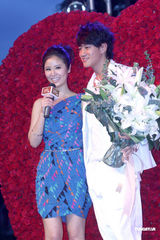 高清：何润东打造MV情感大片 亲手设计情侣内裤