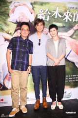 组图：陈柏霖带病拍微电影期待与桂纶镁再合作