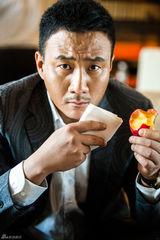 组图：胡军风暴来袭展大佬气场