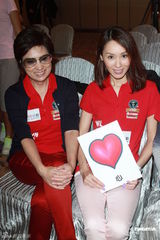 组图：郭可盈称爱女遗传父亲 陈志云否认解雇查小欣