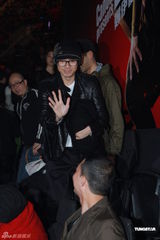 高清图：郑伊健个唱感谢蒙嘉慧 四度返场唱到哭