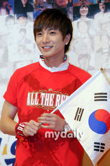 幻灯图：SBS世界杯特别节目《太极旗飘扬》发布会