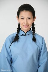 幻灯图：《告密者》剧照曝光 吕夏为信仰不计形象