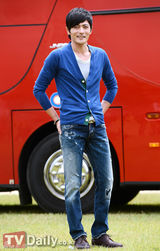 组图：张东健等出席《绅士的品格》记者会