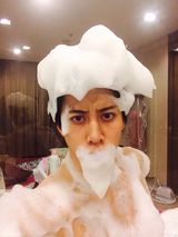 组图：泰版《浪漫满屋》走红 邪魅男主迷倒少女