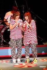 组图：日本女子团体帕妃台湾开唱掀复古风潮