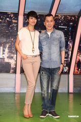 组图：梁咏琪婚后厨艺涨 自曝为老公学包饺子